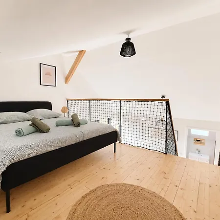 Hébergement de vacances Le Vieux Pressoir Avec Piscine