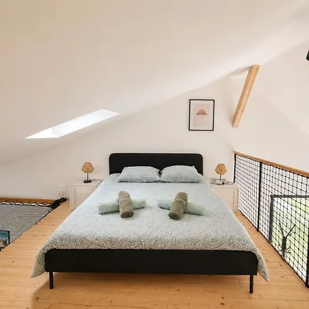 Le Vieux Pressoir Avec Piscine Hébergement de vacances
