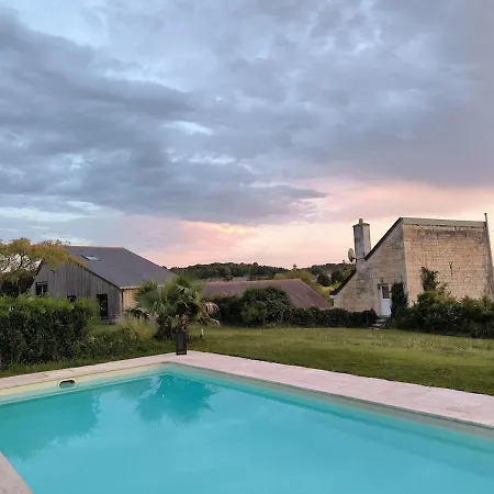 Le Vieux Pressoir Avec Piscine * Coutures (Maine-et-Loire)