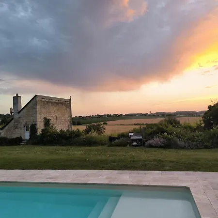 Le Vieux Pressoir Avec Piscine Coutures (Maine-et-Loire)